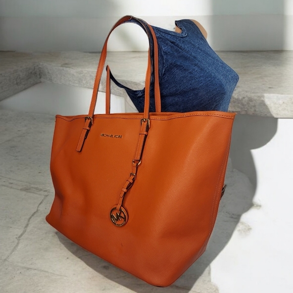 MICHAEL KORS Jet Set Orange Tote Bag Saffiano Leather - Picture 2 of 11